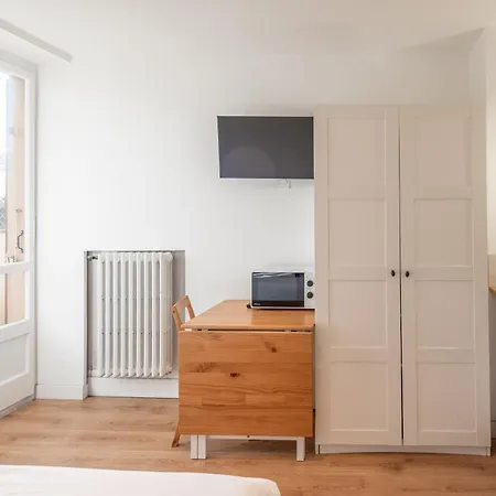 Apartment M022 Avec Balcon Proche De La Gare Annemasse